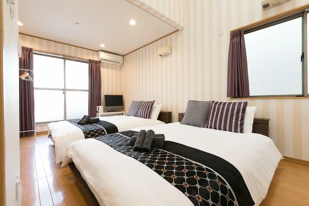Willa Universal House Osaka 0*,  Japonia